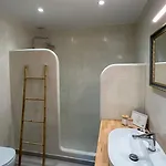 Drys Mekoynida Apartment *