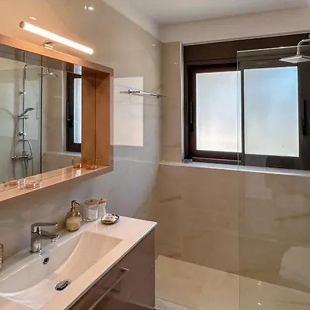 Apartment Drys Mekoynida