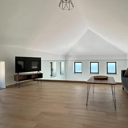 Apartment Drys Mekoynida *