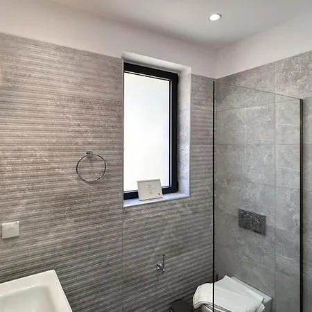 Drys Mekoynida Apartamento Caristo