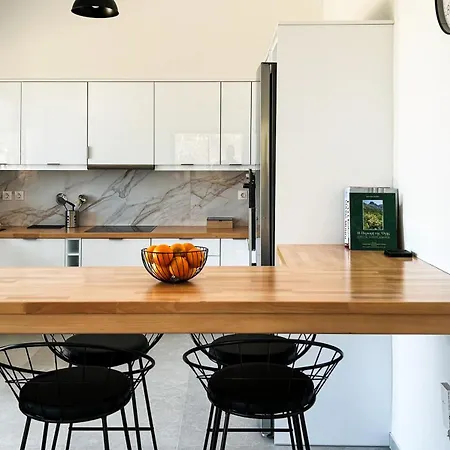 Drys Mekoynida كاريستوس